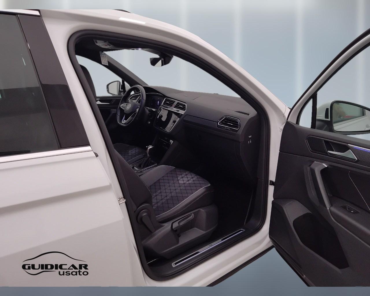 VOLKSWAGEN Tiguan II 2021 - Tiguan 2.0 tdi R-Line 4motion 150cv dsg