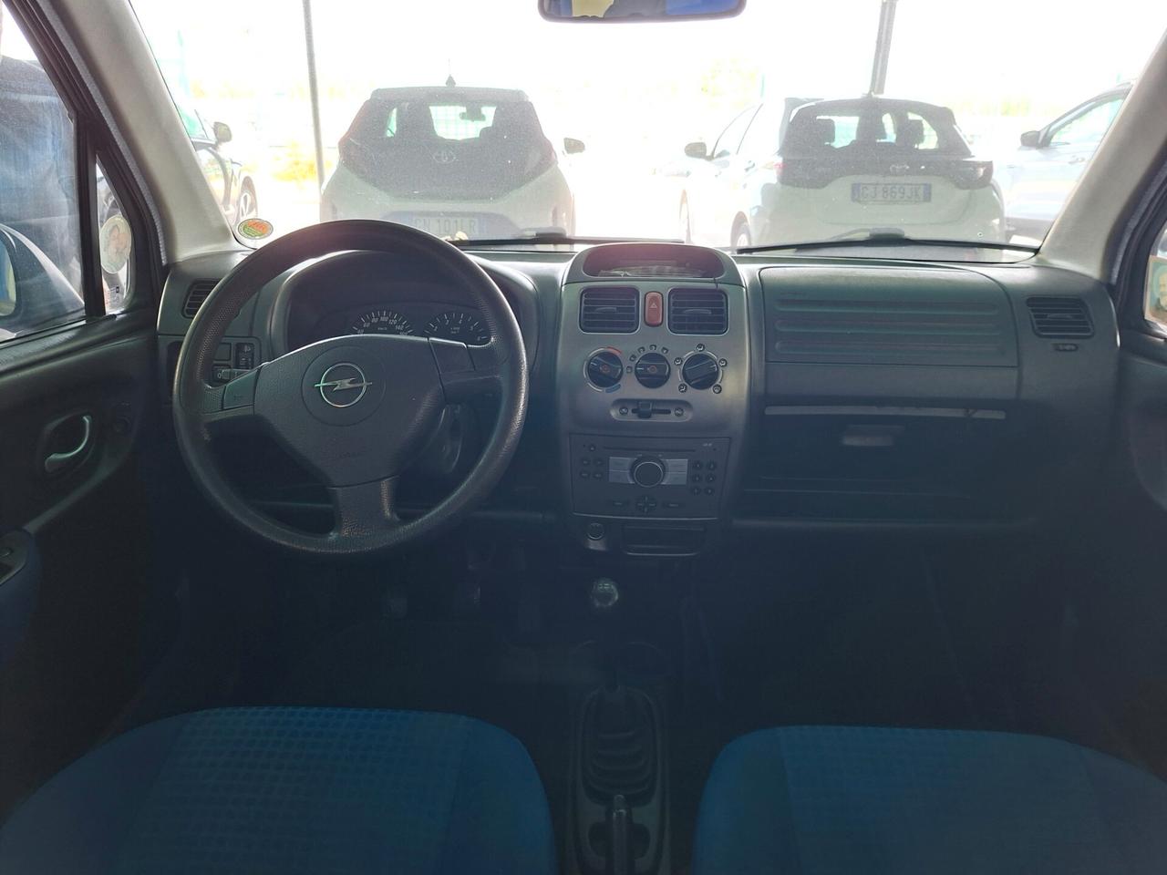 Opel Agila 1.0 12V Club