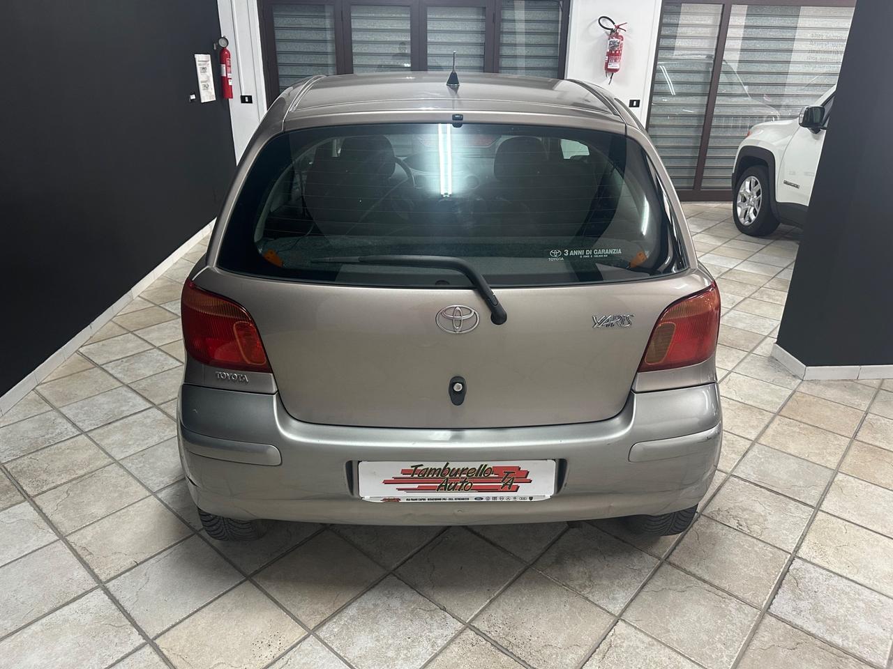 TOYOTA Yaris 1.0i (65) 3.p Sol 2004