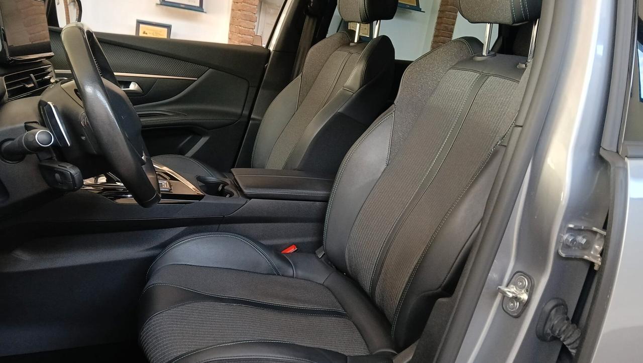Peugeot 5008 BlueHDi 130 S&S EAT8 Allure Pack