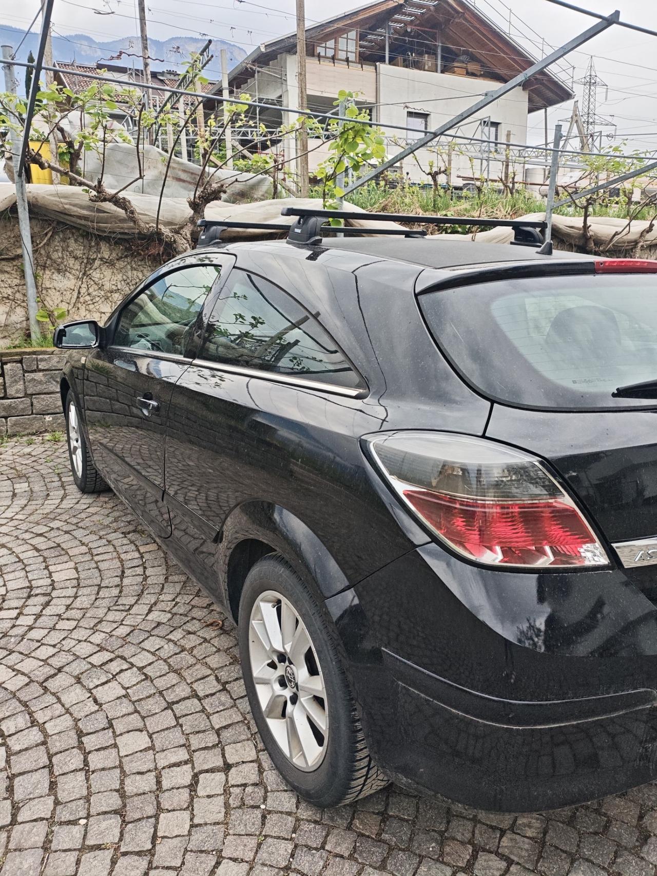 Opel Astra GTC 1.6 16V VVT 3 porte Cosmo
