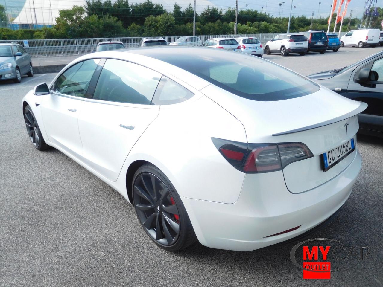 Tesla Model 3 Long Range Performance AWD