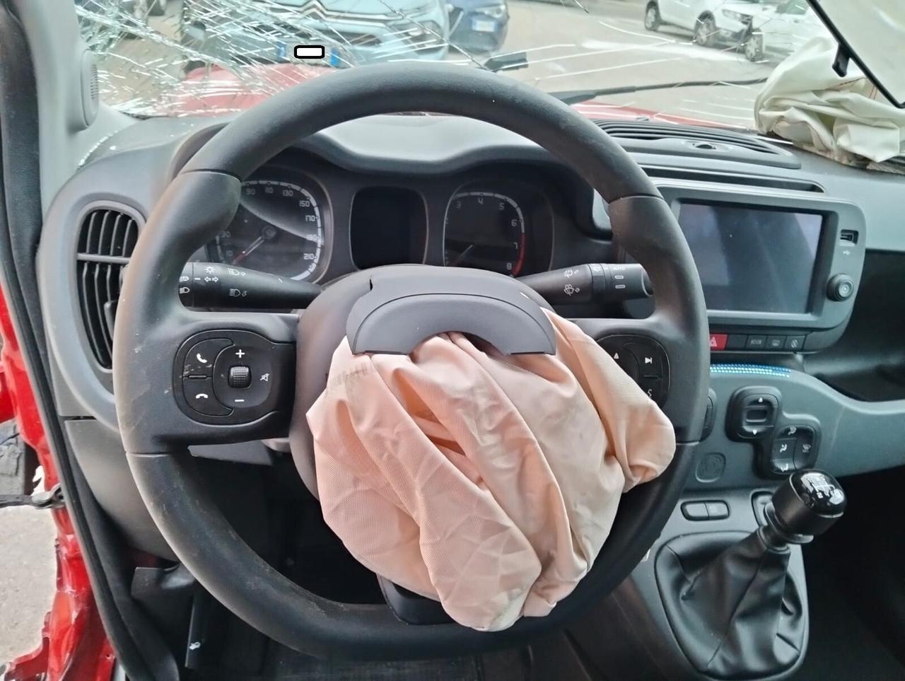 Fiat Panda 1.0 Hybrid Cross 2023 SINISTRATA