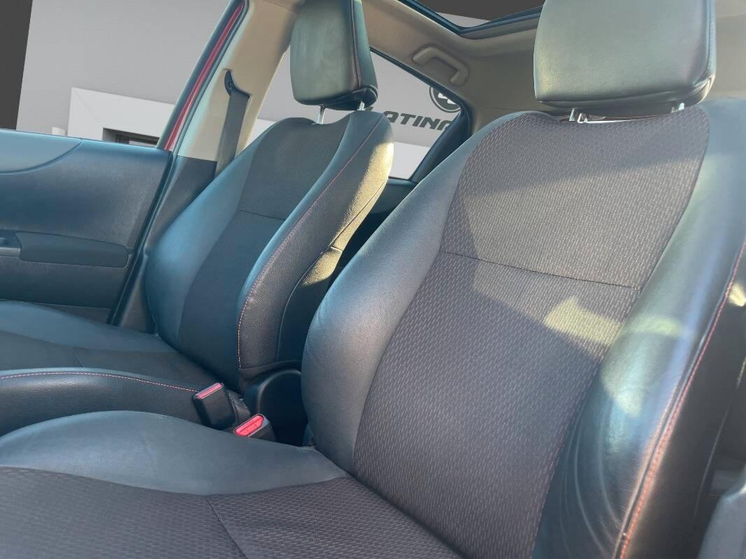 Toyota Yaris 1.4 d-4d 5p con TETTO PANORAMICO E NAVI