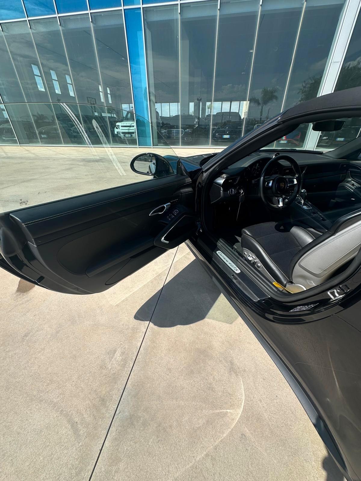 Porsche 911 3.0 Carrera GTS Cabriolet auto