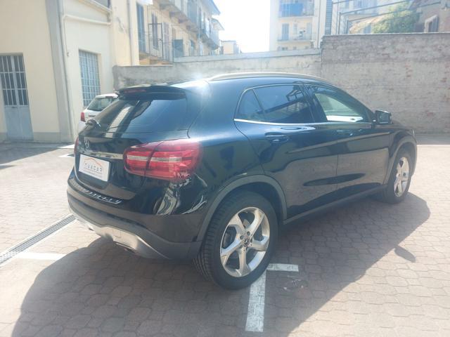 MERCEDES-BENZ GLA 200 D 136 CV SPORT AUTO