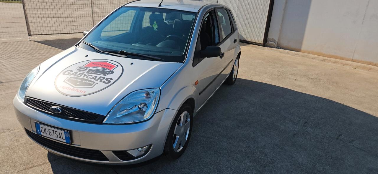 Ford Fiesta 1.2 16V 5p. Ambiente