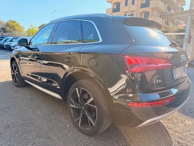 Audi Q5 2.0 TDI 190 CV quattro S tronic Business Sport