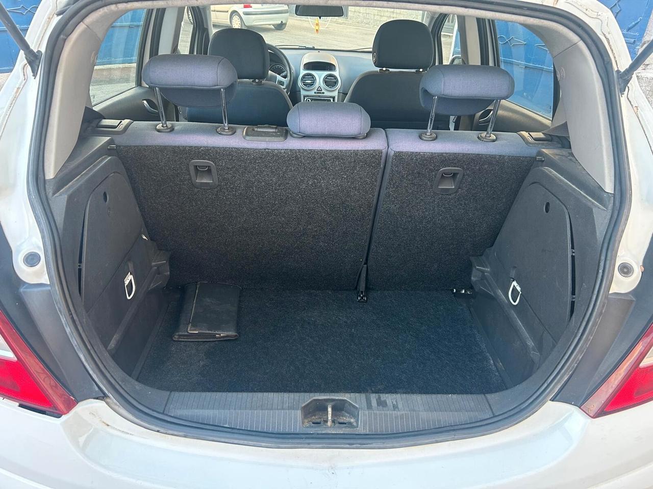 Opel Corsa 1.3cc diesel (PRIVATO)-2009