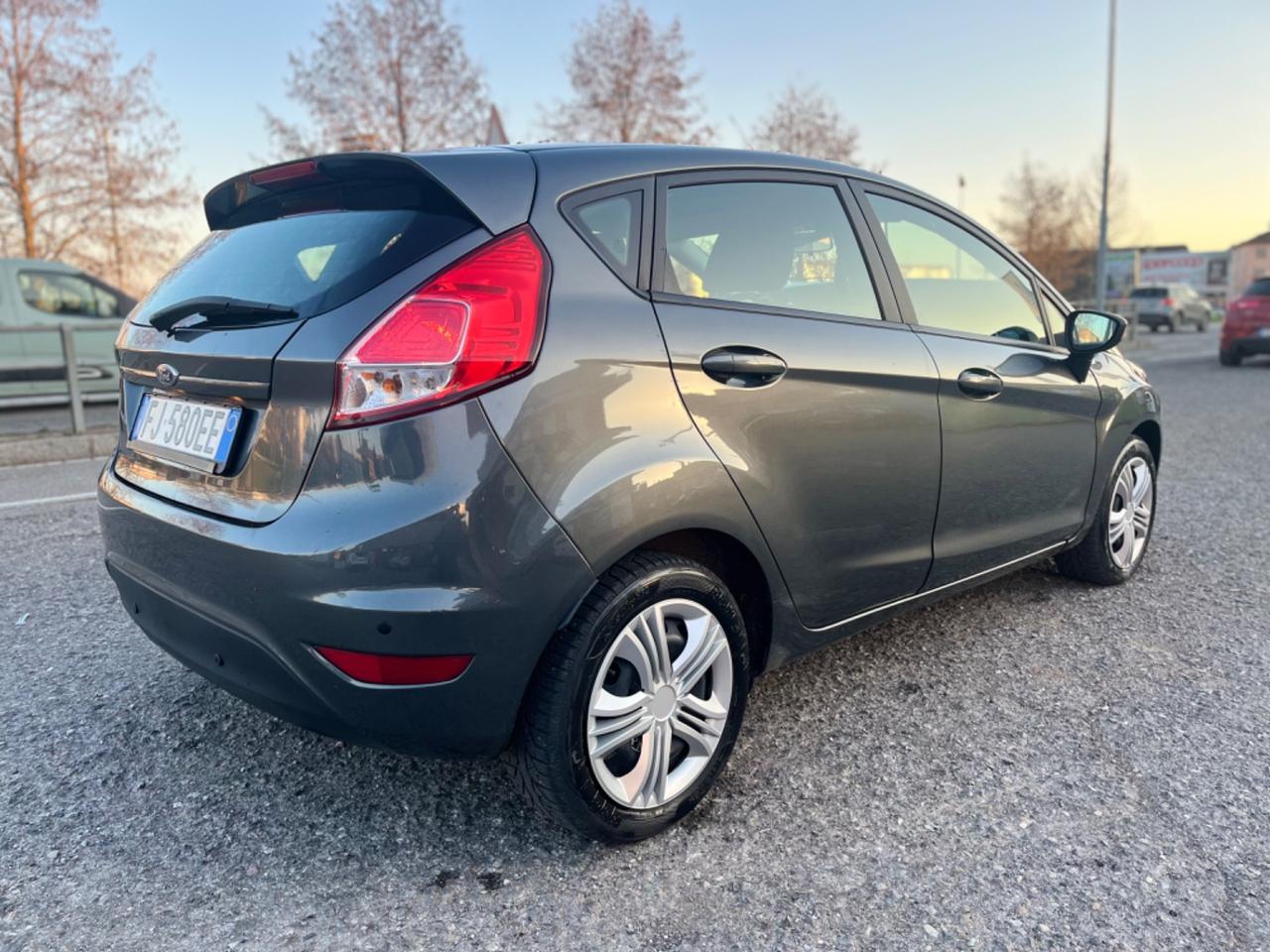 Ford Fiesta 1.5 TDCi 75CV 5 porte Titanium