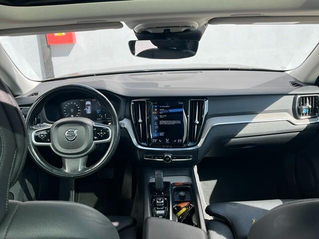 Volvo V60 Cross Country B4 (d) AWD Geartronic Business Pro Line