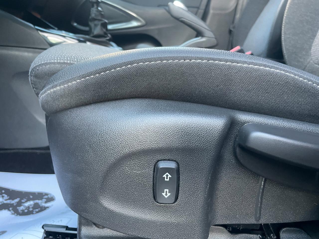 Opel Crossland UNICO PROPRIETARIO - SERVICE COMPLETO