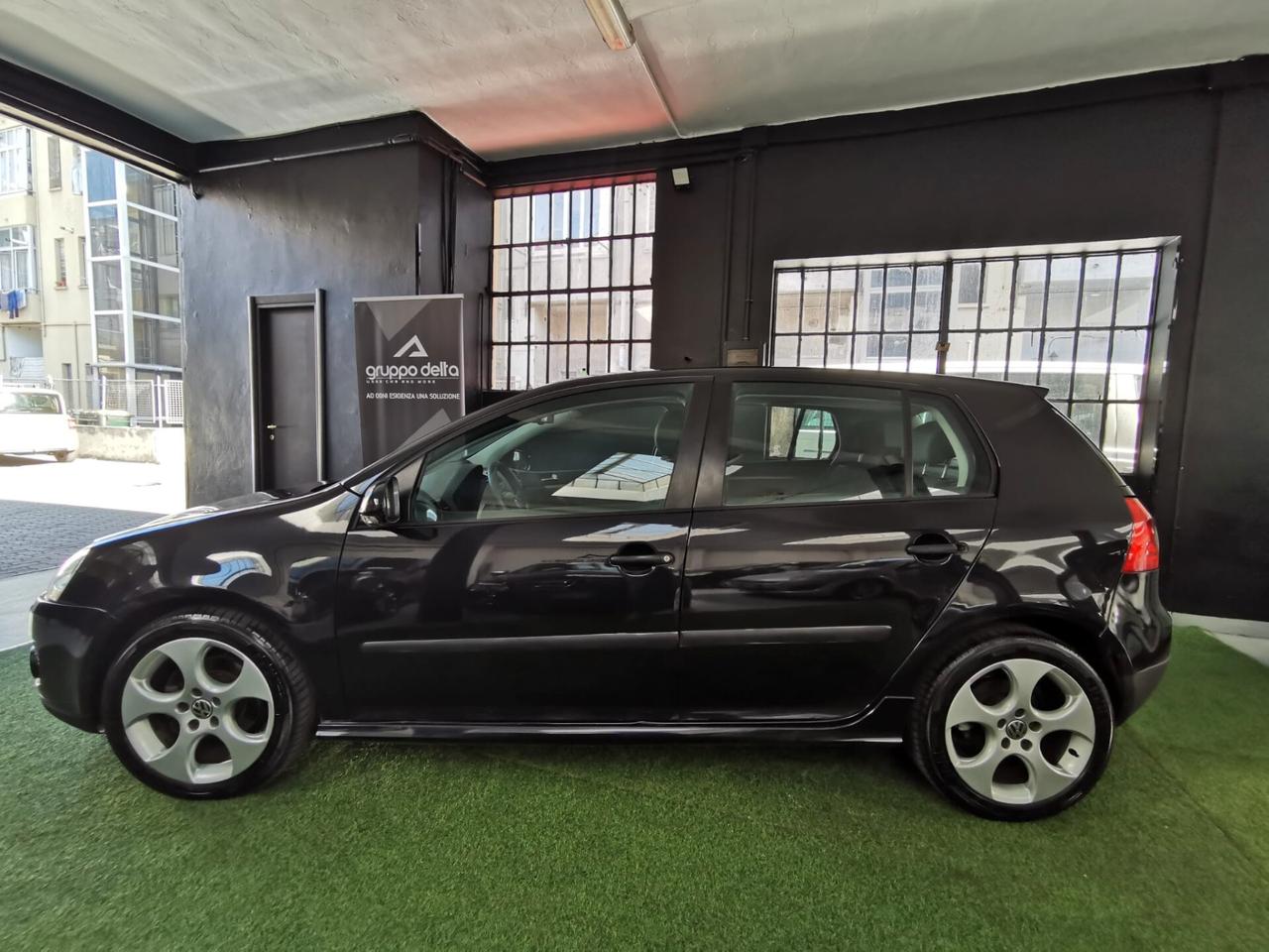 Volkswagen Golf 1.6 FSI 5p. GTI LOOK NEOPATENTATI GARANZIA 12 MESI