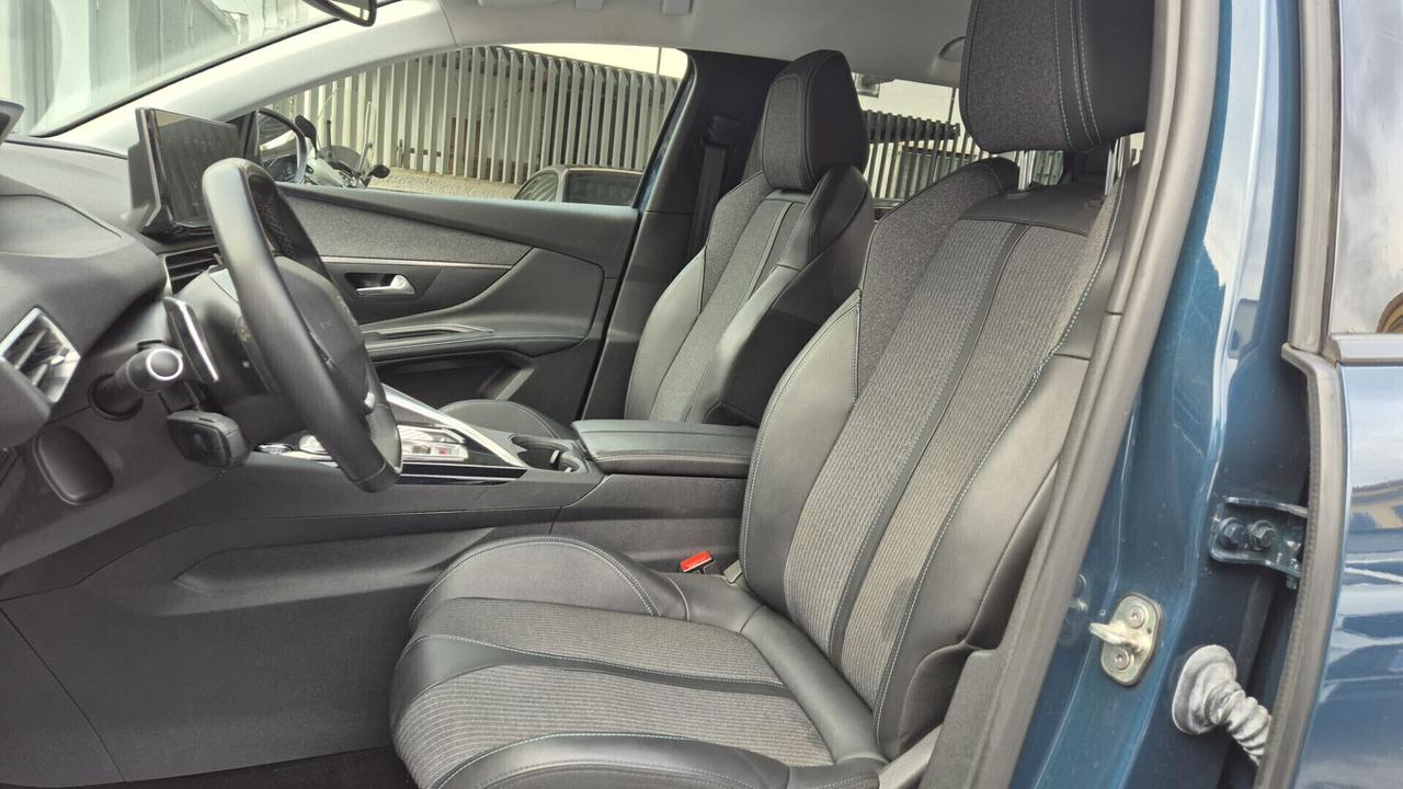 Peugeot 5008 BlueHDi 130 S&S EAT8 Allure Pack