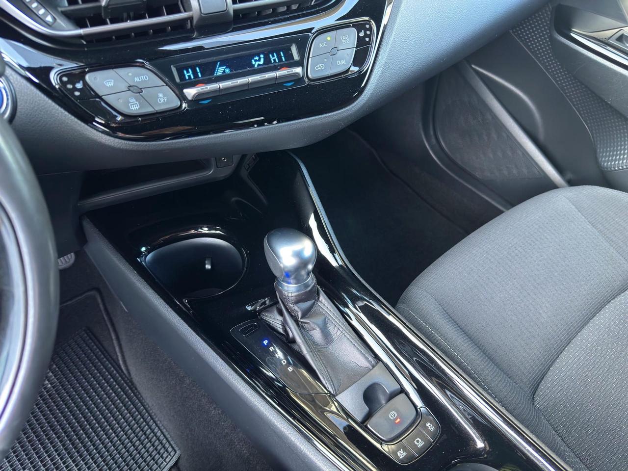 Toyota C-HR 1.8h Trend 2wd e-cvt