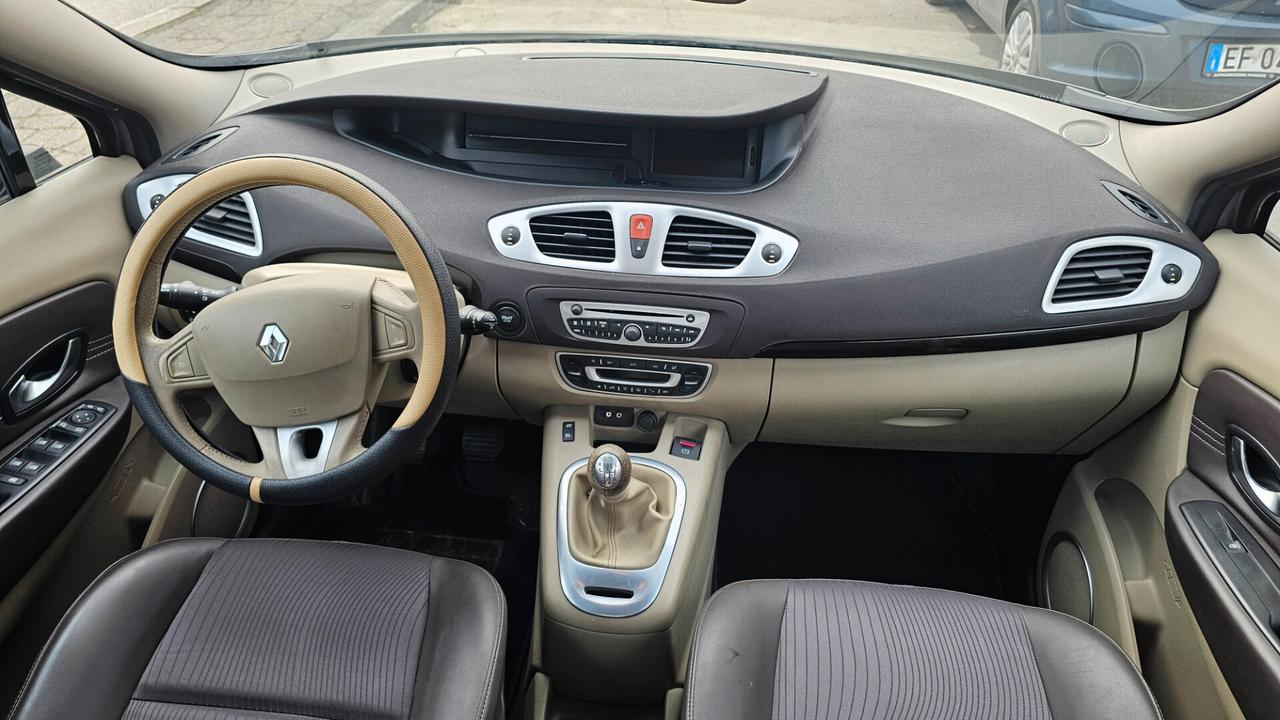 Renault Scenic Scénic X-Mod 1.5 dCi 110CV Luxe