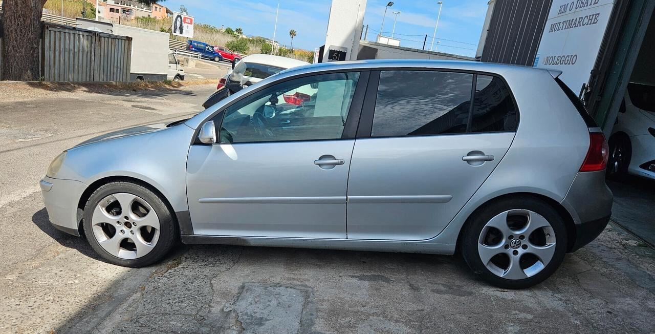 Volkswagen Golf 2.0 140cv GANCIO TRAINO - 2004