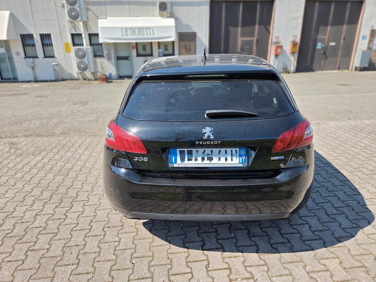 Peugeot 308 BlueHDi 120 S&S Allure