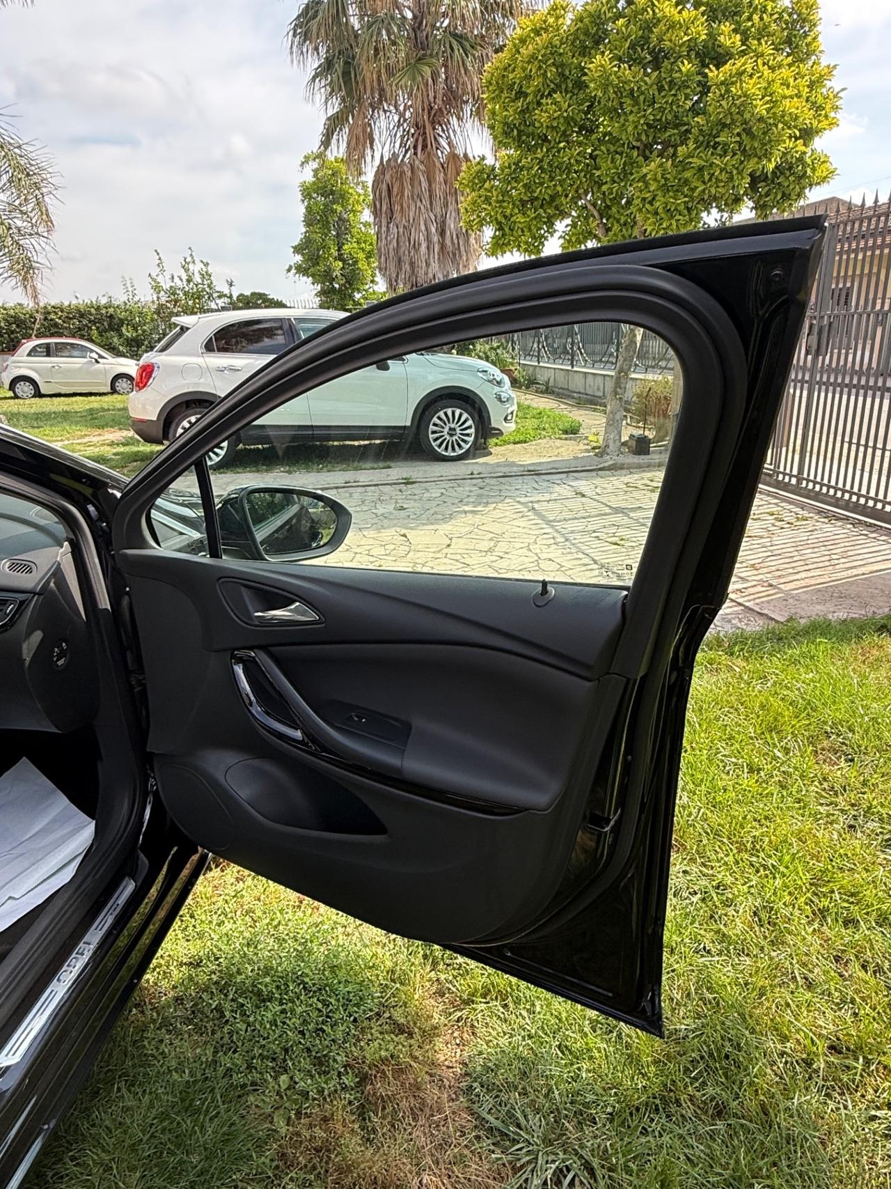 Opel Astra 1.6 BiTurbo CDTi Start&Stop Sports Tourer Innovation