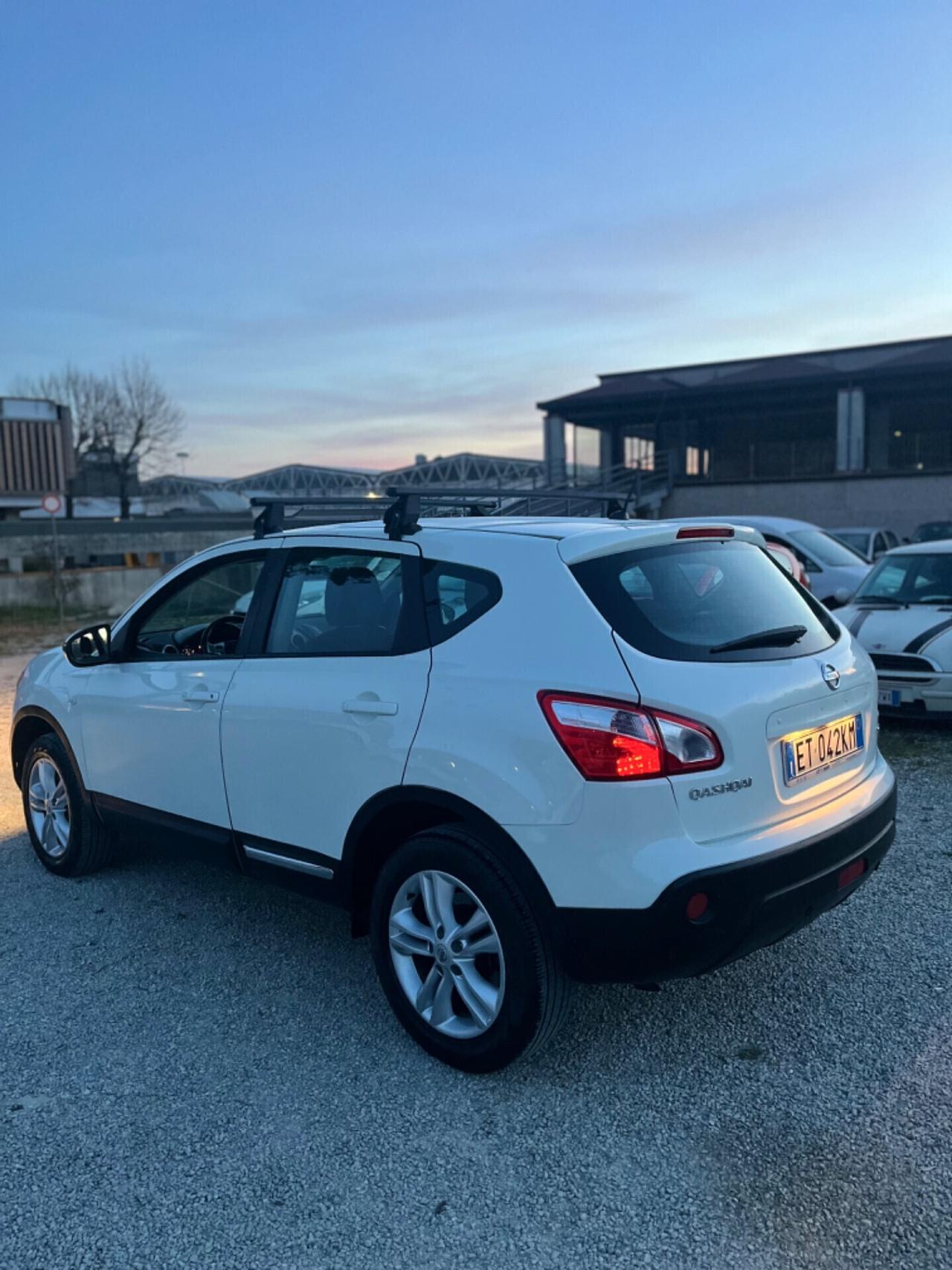 Nissan Qashqai 1.5 dCi PERFETTA SI NEOPATENTATI