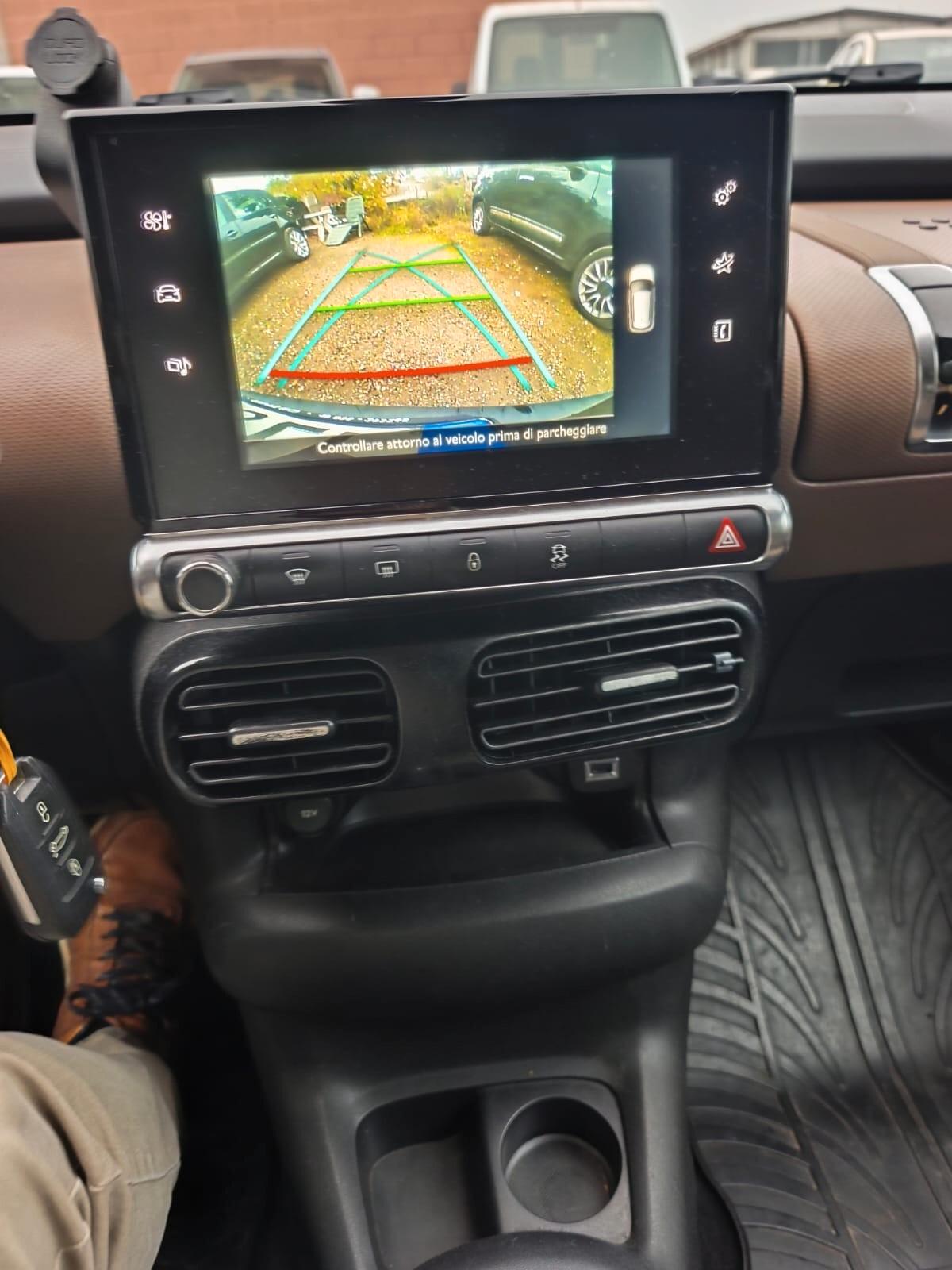 Citroen C4 Cactus 2015---1.6 Diesel