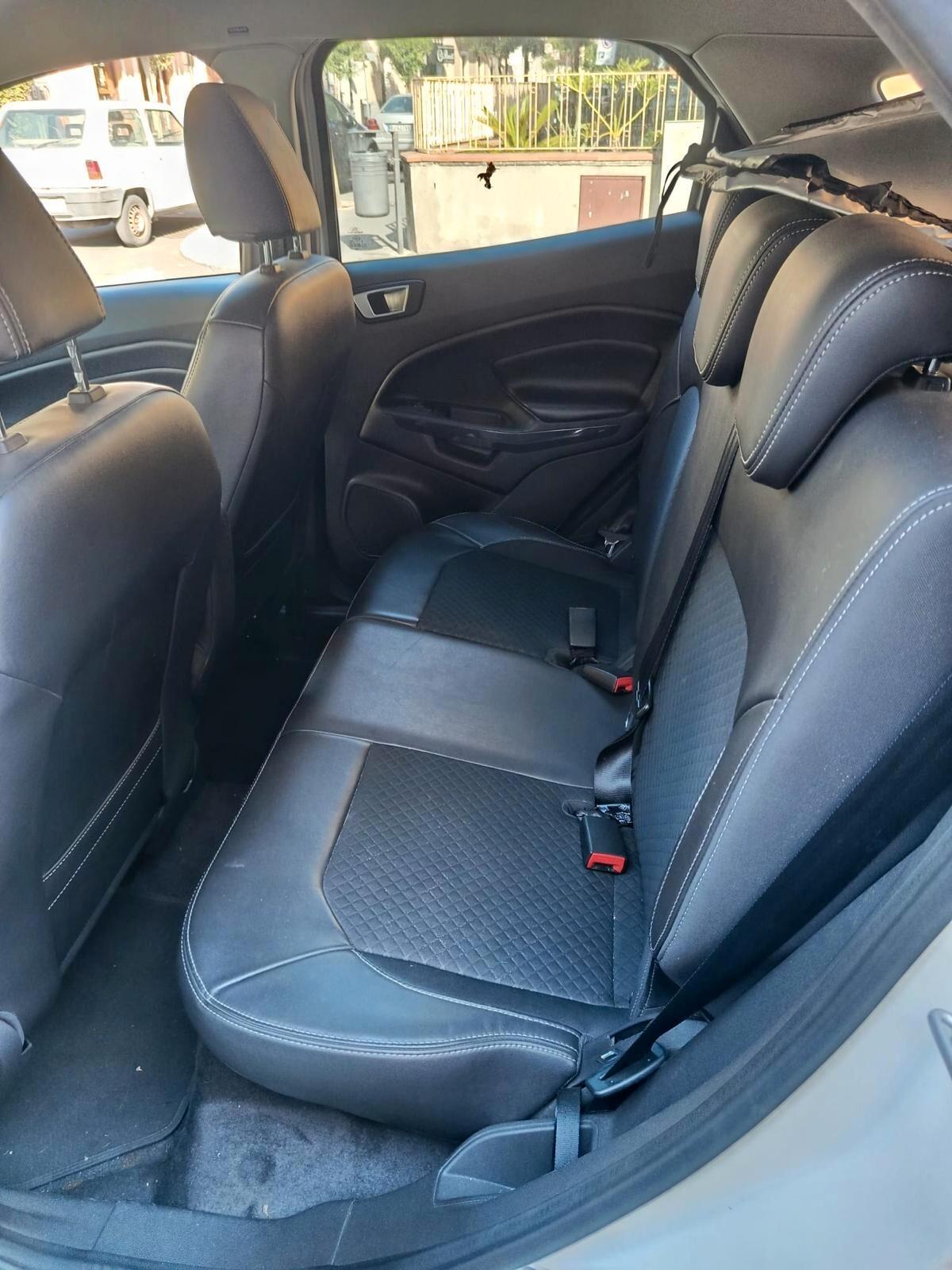 Ford EcoSport 1.5 110 cv Powershift Titanium
