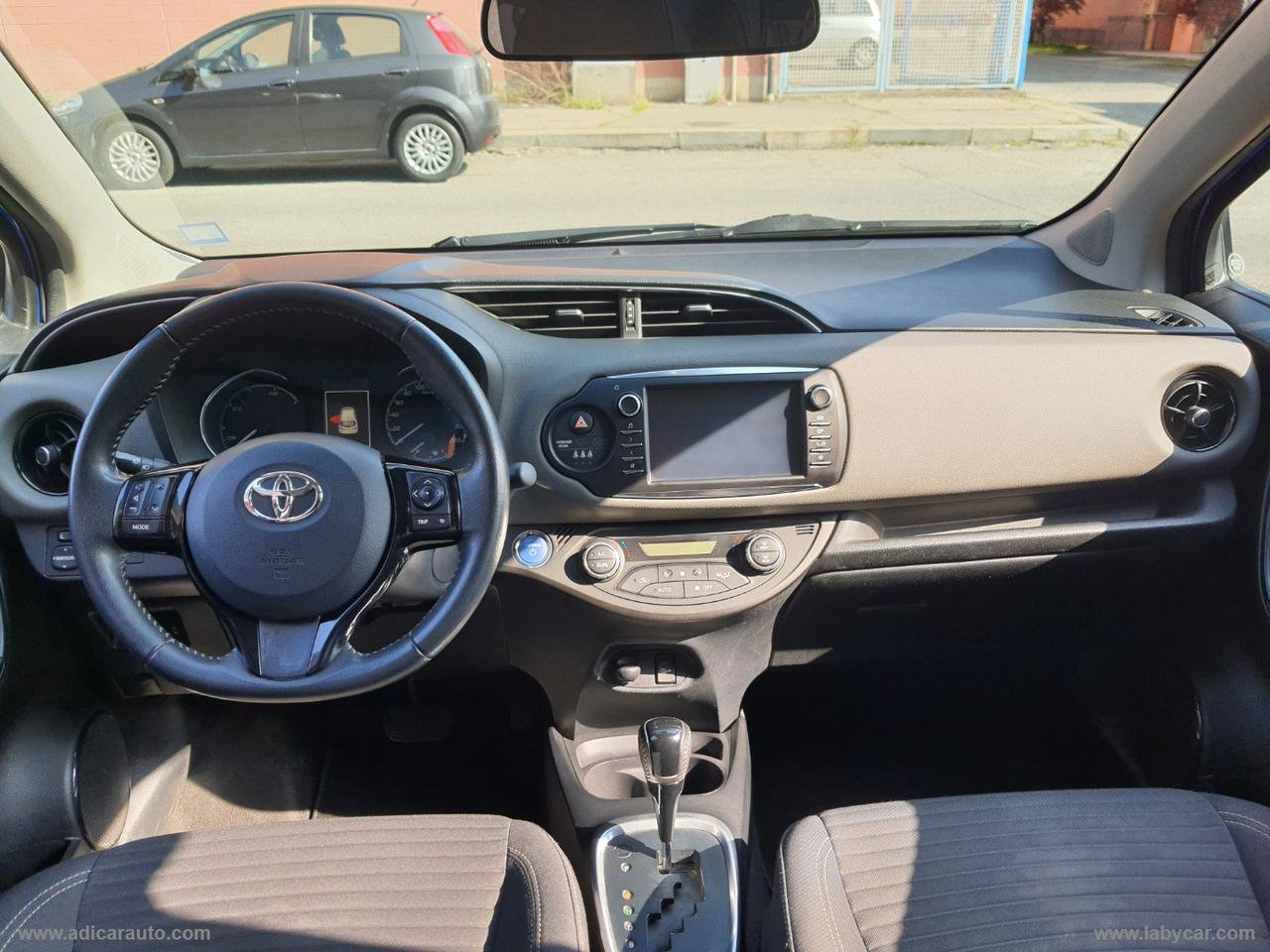 TOYOTA Yaris 1.5 Hybrid 5p.