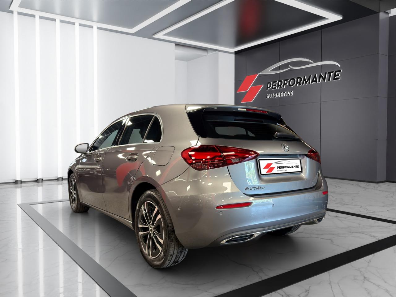 Mercedes A 250 e Plug-In-Hybrid Progressive Advanced Speedshift DCT AMG 8G