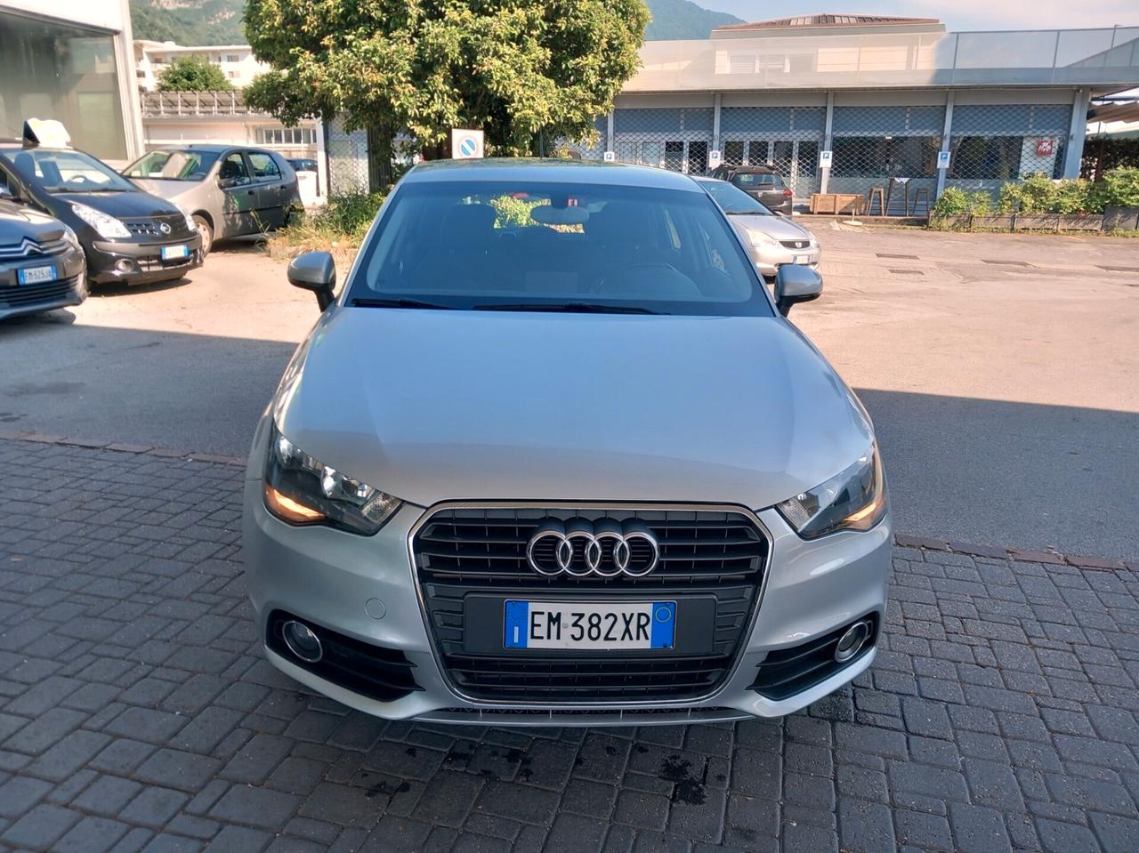 Audi A1 1.6 TDI S tronic SPB SLINE