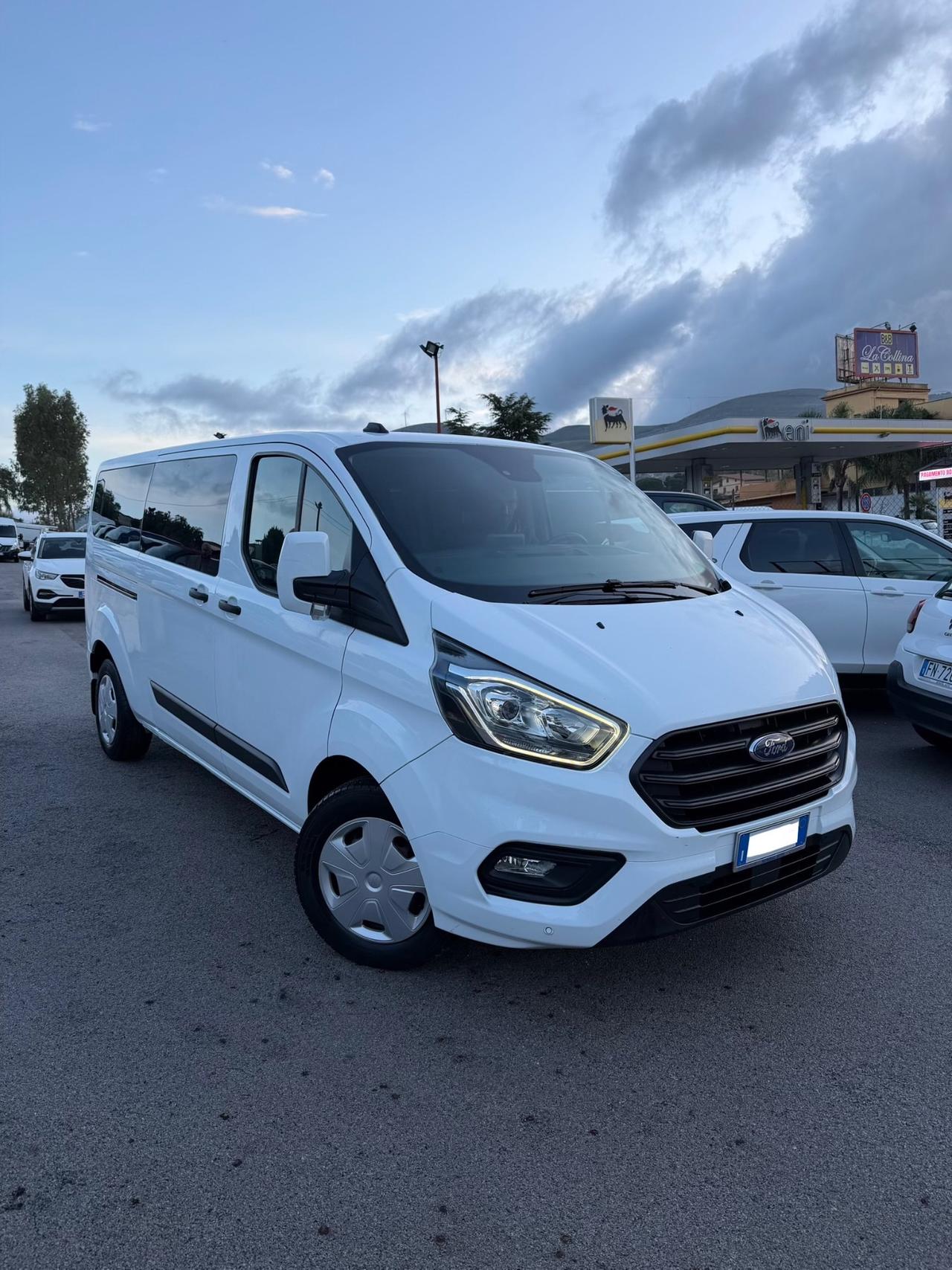 Ford Transit Custom 2.0 EcoBlue 130 9 posti 2023