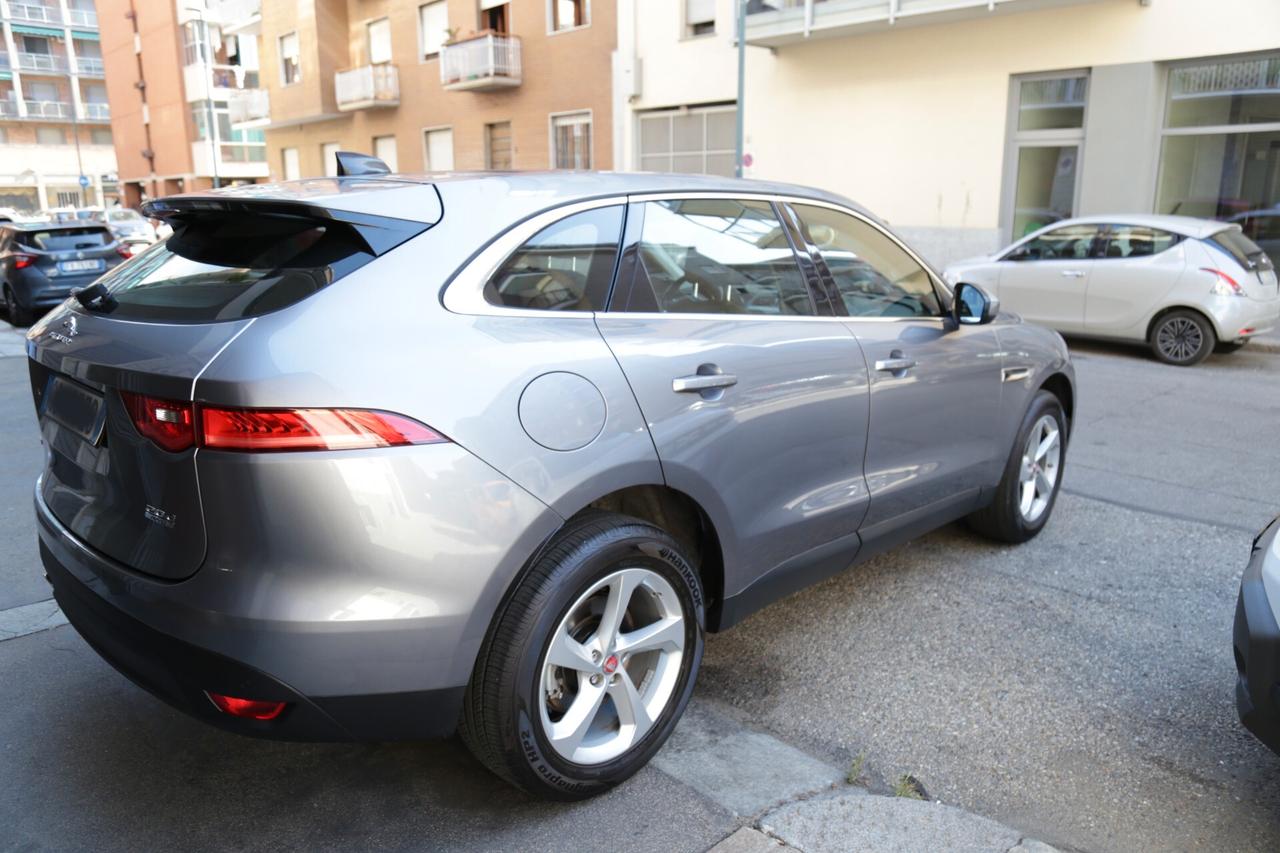 Jaguar F-Pace 2.0 D 180 CV AWD aut. Chequered Flag
