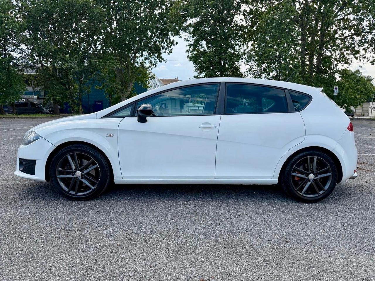 Seat Leon 2.0 TSI DSG FR (MY09)