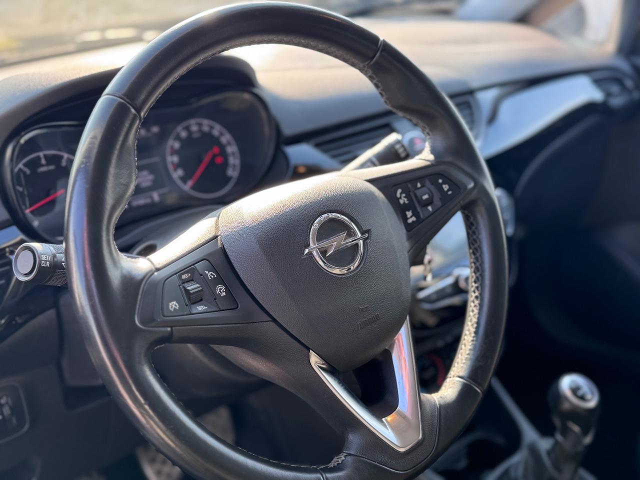 Opel Corsa 1.4 90CV GPL Tech Coupé Black Edition