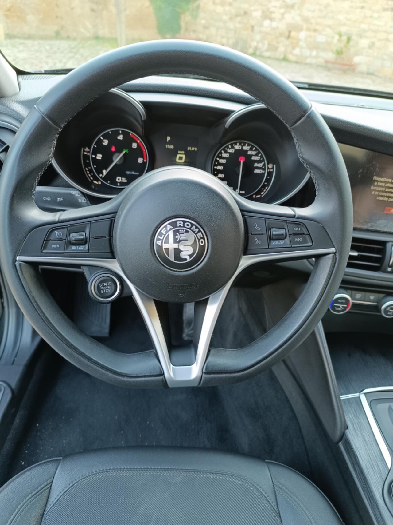 Alfa Romeo Giulia 2.2d 136 CV AT8 Business Ottime Condizioni