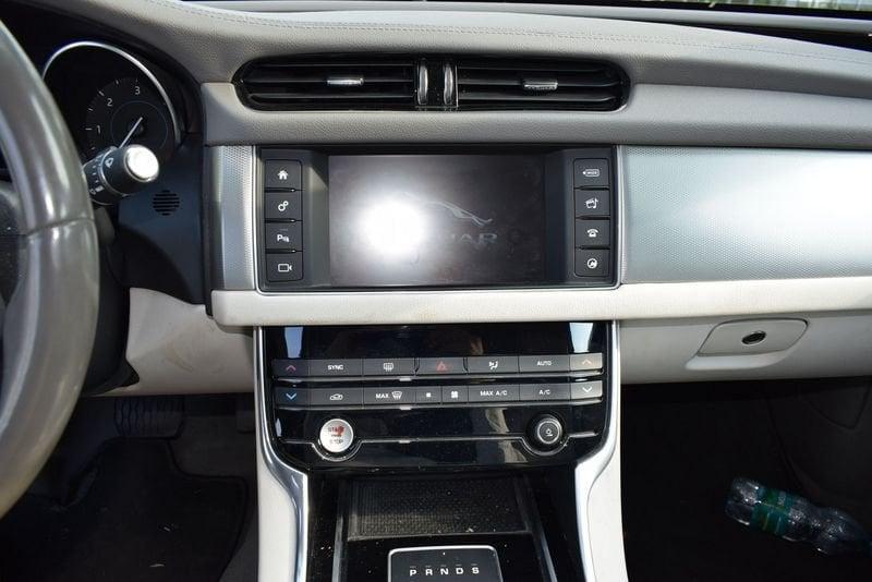 Jaguar XF XF 2.0 D 180 CV AWD aut. Prestige Business MOTORE ROTTO