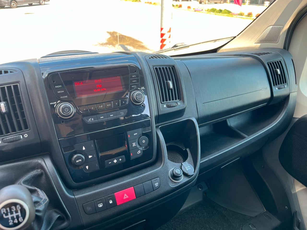 Peugeot Boxer 330 2.0 BlueHDi/130CV FAP PC-TN Combi Premium