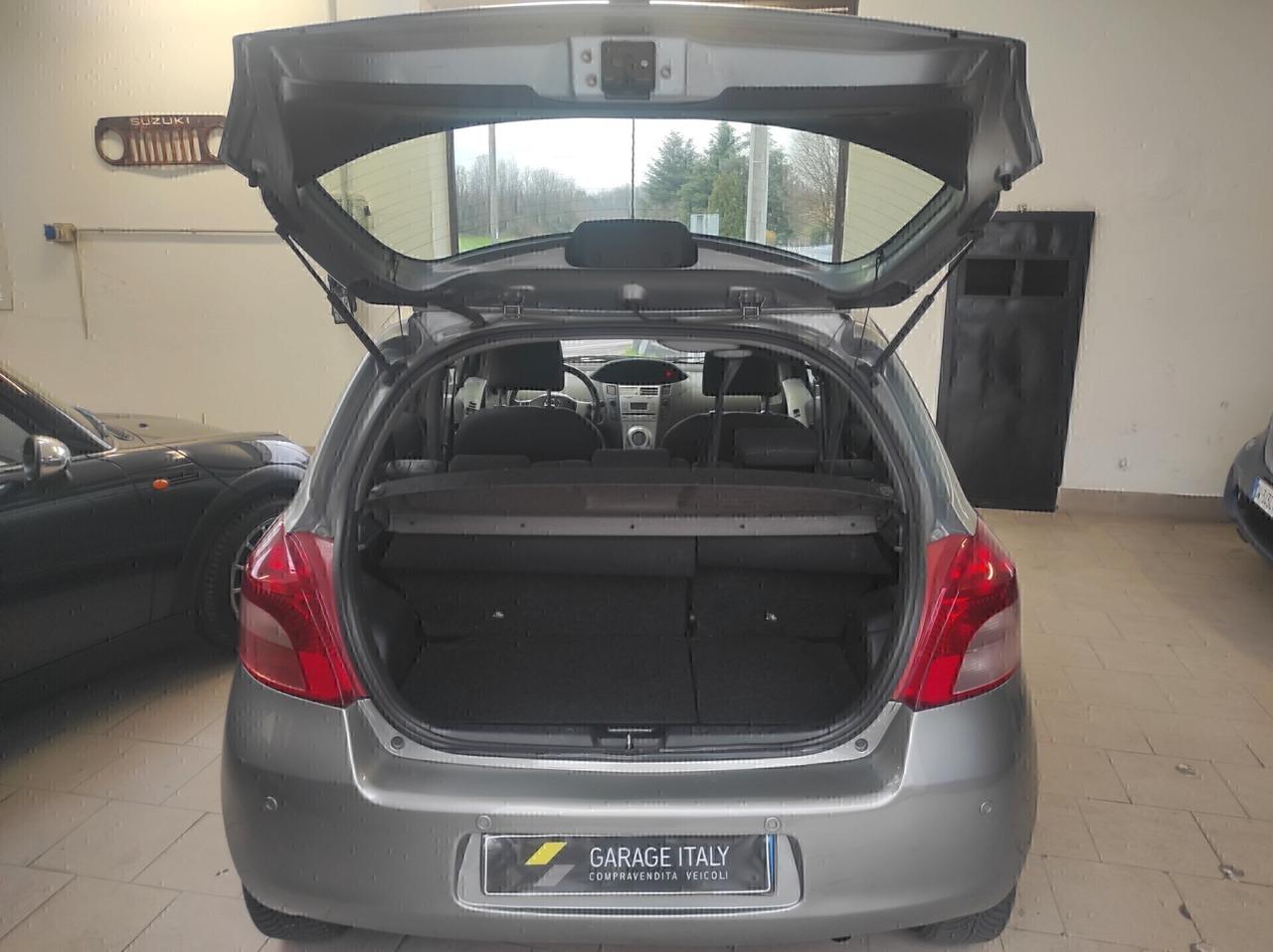 Toyota Yaris 1.0 5 porte Sol