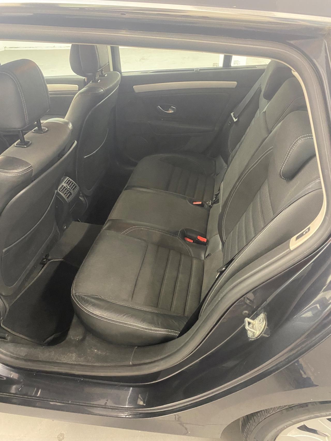 Renault Laguna 2.0 dCi 130CV SporTour Dynamique