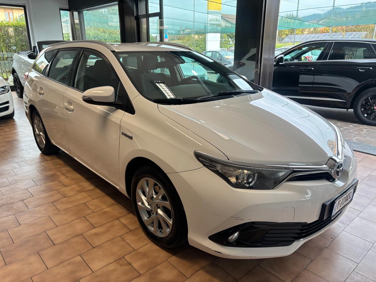 Toyota Auris Touring Sports 1.8h *EURO6B