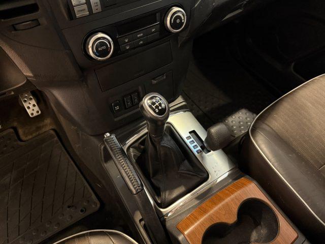 MITSUBISHI Pajero 3.2 DI-D 16V 3p. Intense DPF *NUR HÄNDLER
