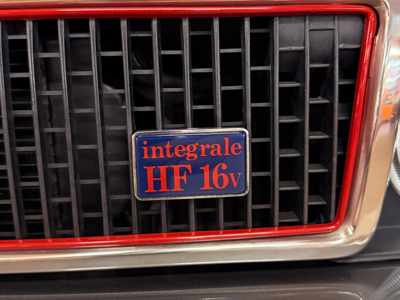 LEGGENDARIA LANCIA DELTA HF INTEGRALE 16 V