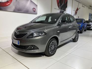 Lancia Ypsilon 1.0 FireFly 5 porte S&S Hybrid Platino