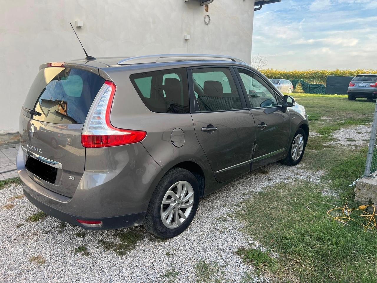 Renault Scenic Scénic 7 POSTI 1.5 dCi 110CV EDC