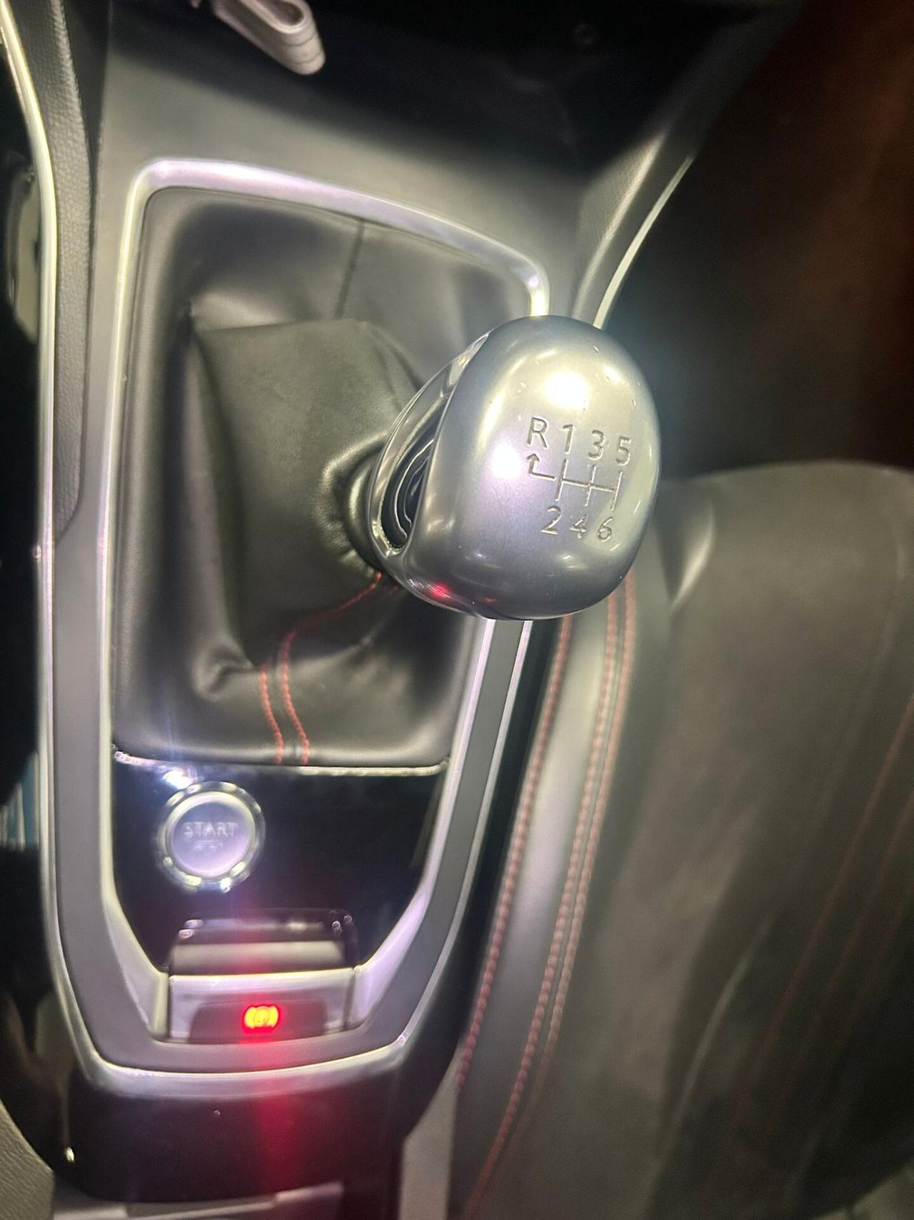 Peugeot 308 1.2B 130CV GT Line 2015