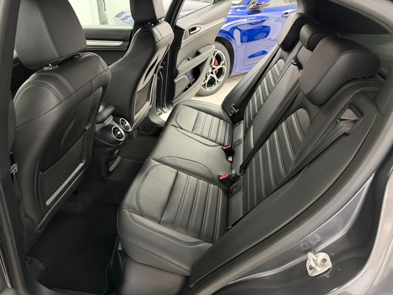 Alfa Romeo Stelvio 2.2 TD SEDILI SPORTIVI VELOCE AT8 Q4 KIT DISTRIBUZIONE ESEGUITO E VOLANTE RISCALDATI MEMORIE