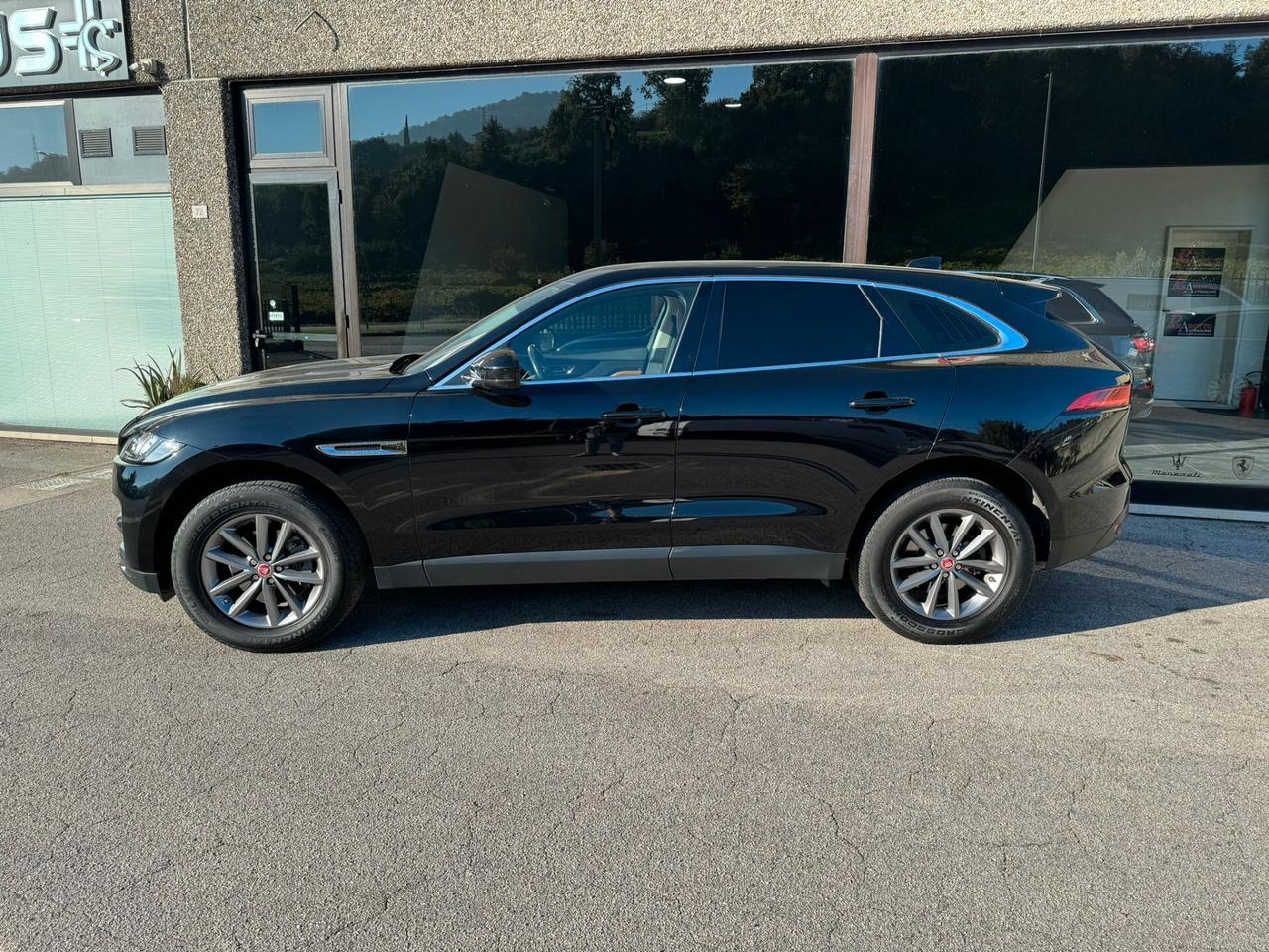 Jaguar F-Pace 2.0 D 180 CV AWD aut. Portfolio