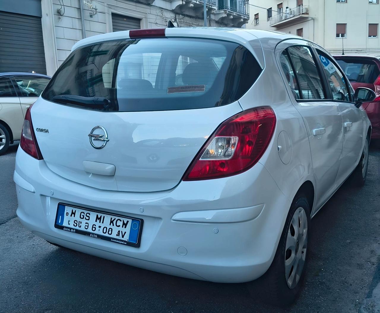 Opel Corsa 1.2 5 porte Edition