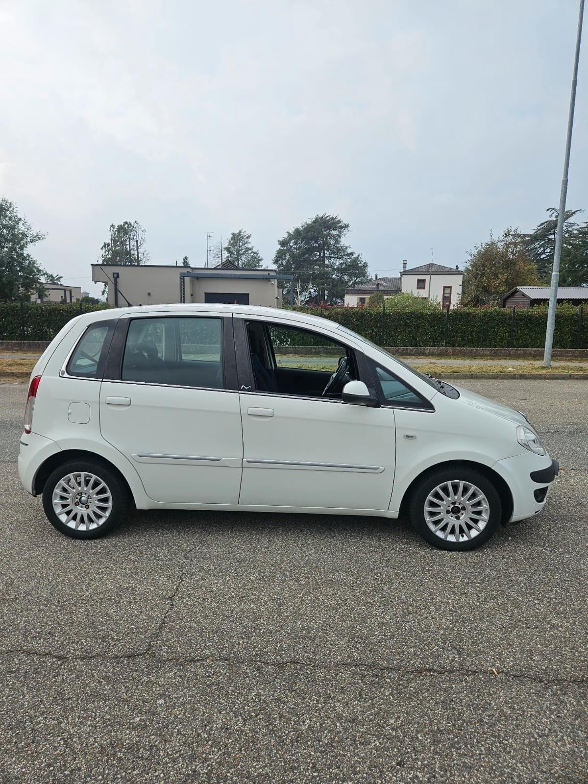 Lancia MUSA 1.4 NEOPATENTATI ANCHE PER DISABILI