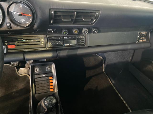 PORSCHE 911 Carrera 3.2 Coupé ASI- SERVICE BOOK