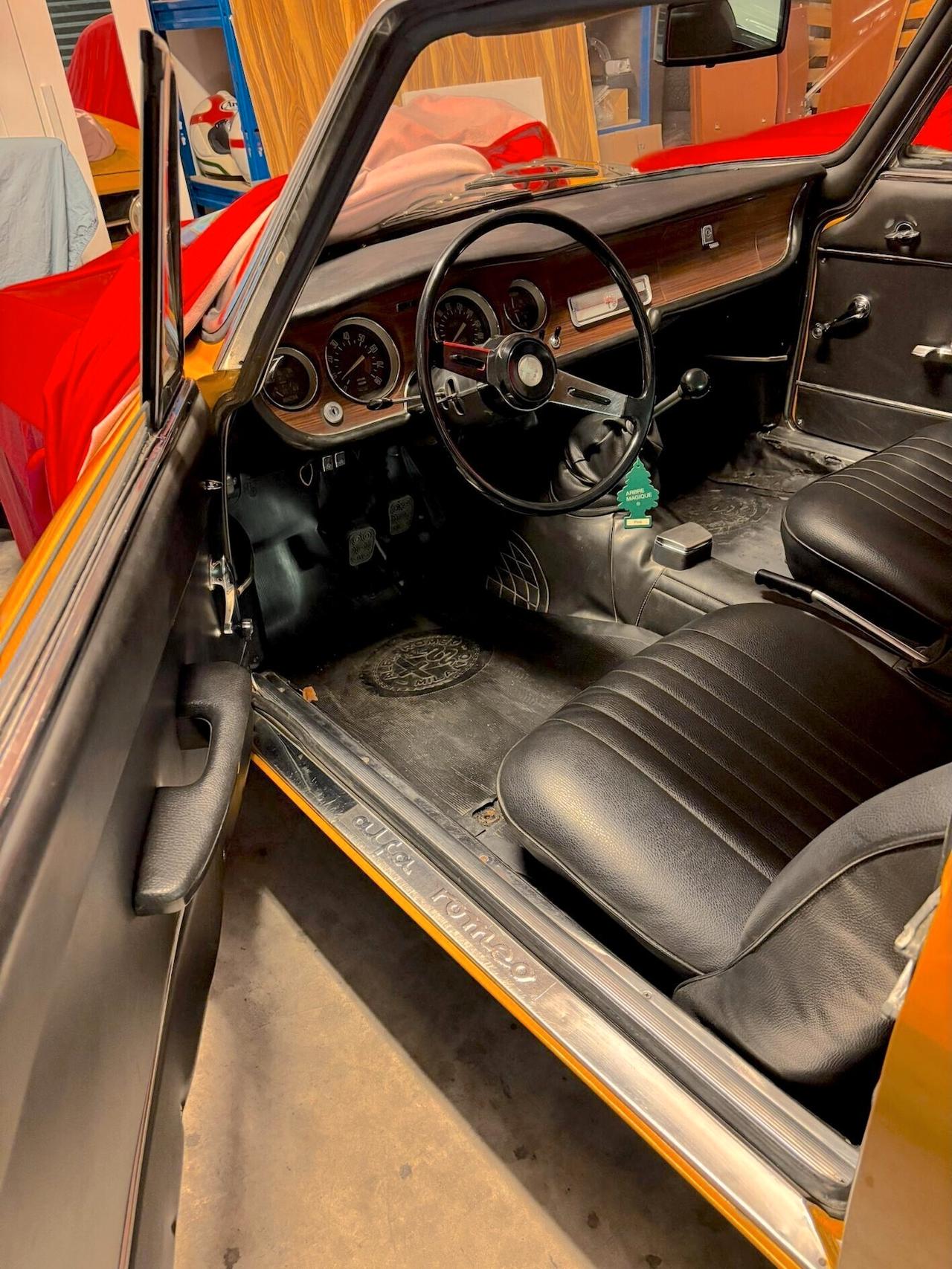 Alfa Romeo GT 1300